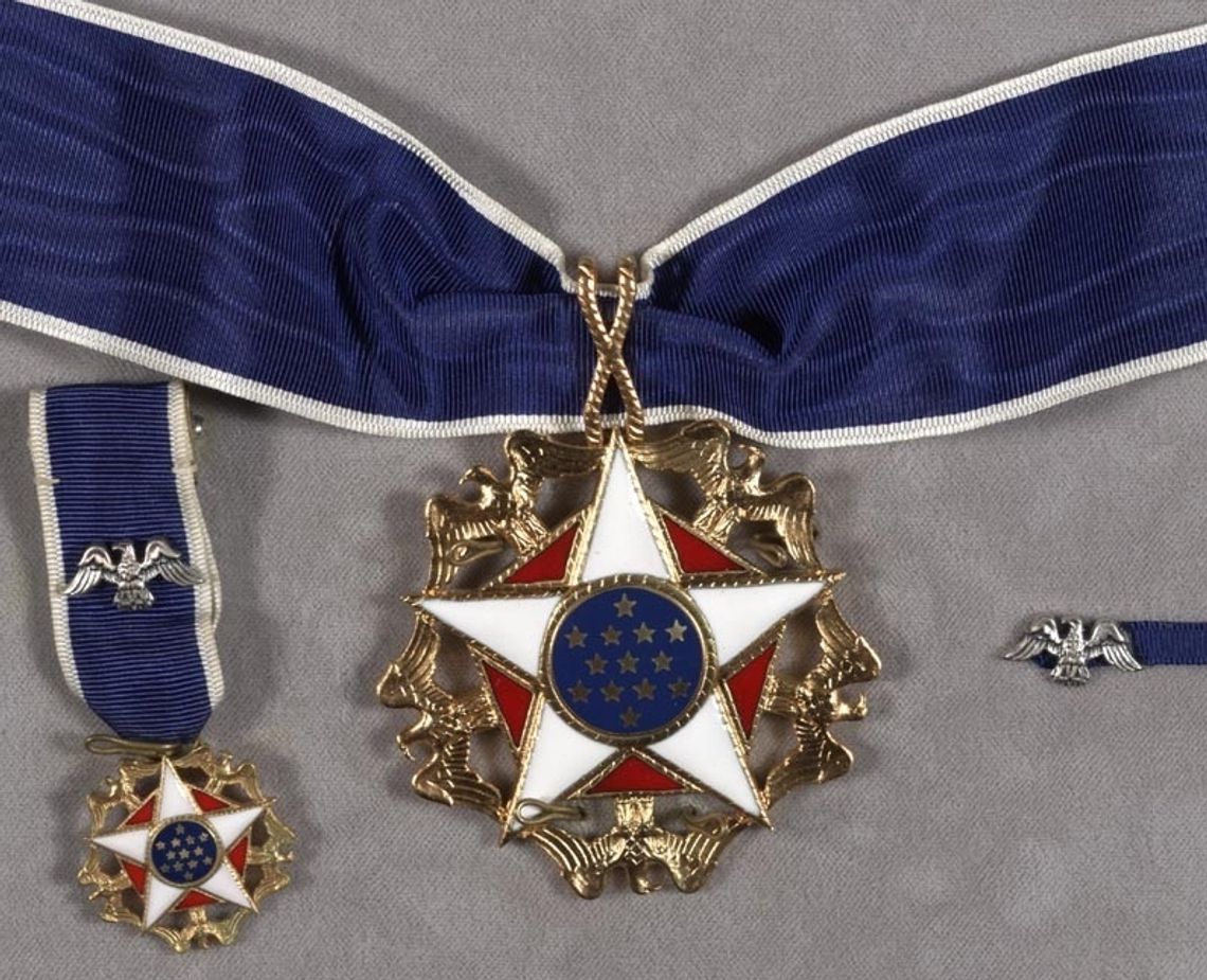 Rodzina Karskiego wygrała z MSZ. Prezydencki Medal Wolności już w Łodzi
