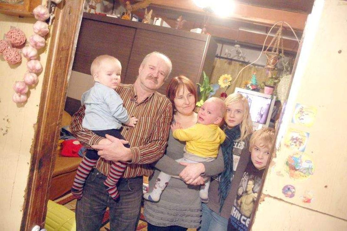 Rodzina z Kraśnika dostanie pomoc. Fundacja z USA przekazała pieniądze Rodzina z Kraśnika dostanie pomoc. Fundacja z USA przekazała pieniądze