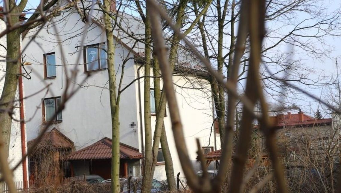 Rodzinna tragedia w Chełmie. 14-latek zabił macochę, a jej syna ciężko zranił nożem? Rodzinna tragedia w Chełmie. 14-latek zabił macochę, a jej syna ciężko zranił nożem?