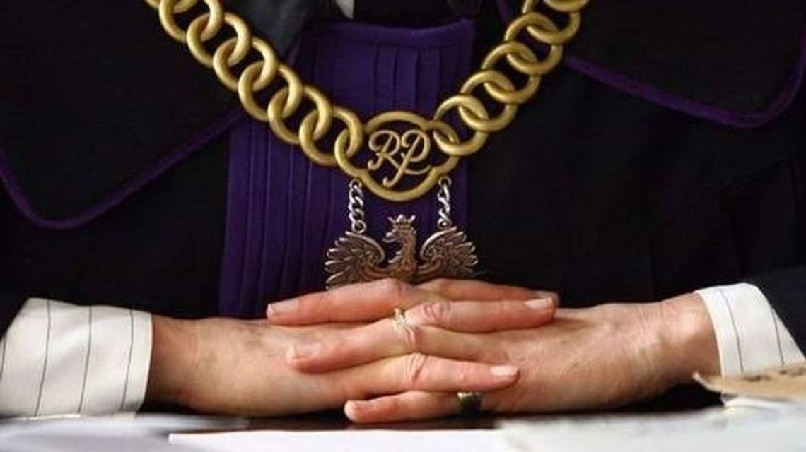 Rodzinne spotkanie w Kurowie zakończyło się krwawą awanturą z użyciem noża i widelca 