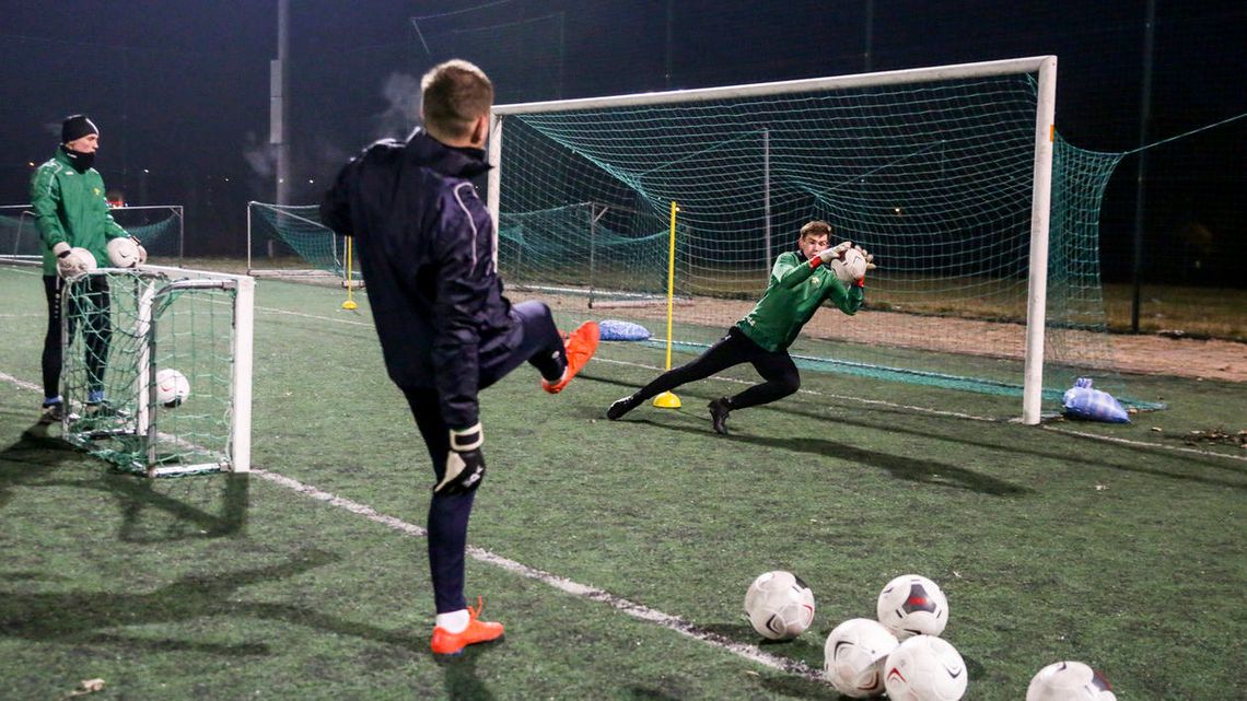 Rojek czy Kostrzewski w bramce Górnika Łęczna? Dwóch chętnych, a miejsce tylko jedno