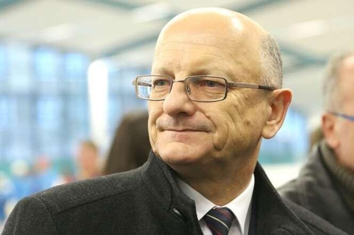 Rok Żuka. Prezydent chwali się przebudową dróg i niskim bezrobociem. Opozycja pyta o dług Rok Żuka. Prezydent chwali się przebudową dróg i niskim bezrobociem. Opozycja pyta o dług