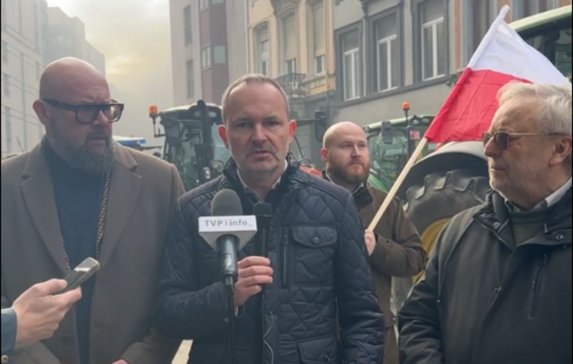 Rolnicy protestują w Brukseli. Hetman: Frustracja jest ogromna. Uderza w tych, którzy ich bronią