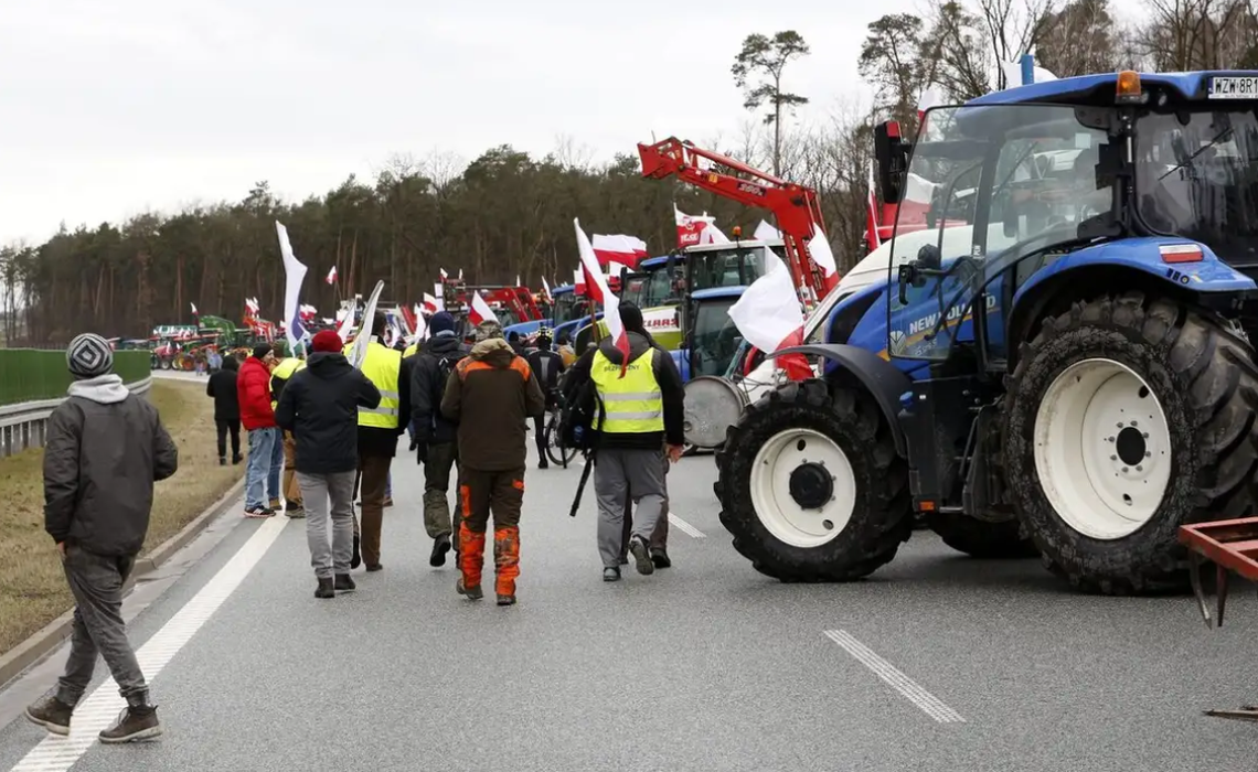 Rolnicy wyjdą na ulice Lubelszczyzny. Prezes Jędrejek: Zaleje nas żywność złej jakości