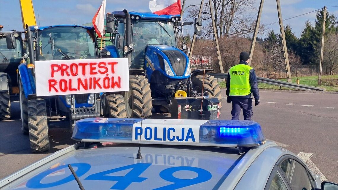 Rolnicy zakończyli blokadę w Radzyniu Podlaskim Rolnicy zakończyli blokadę w Radzyniu Podlaskim