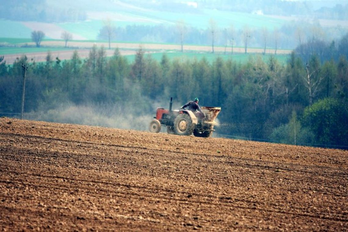 Rolniku, weź pieniądze na maszyny