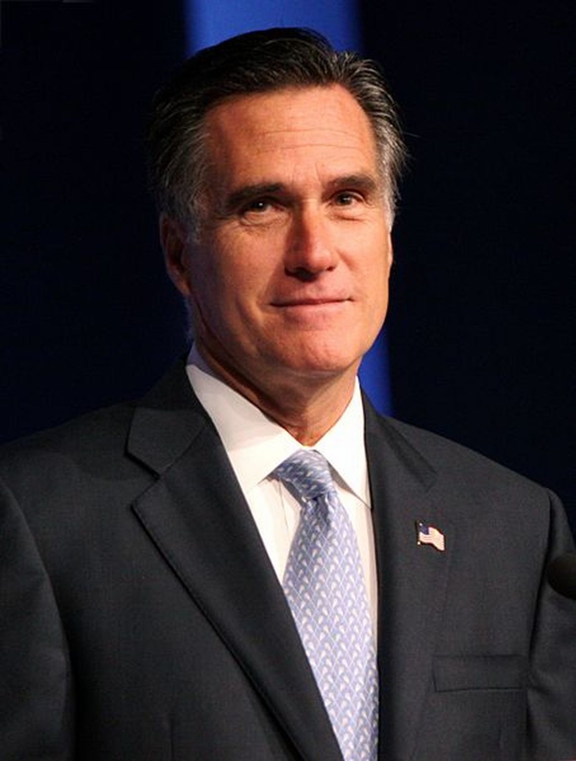 Romney przeskoczył Obamę w wyścigu do Białego Domu