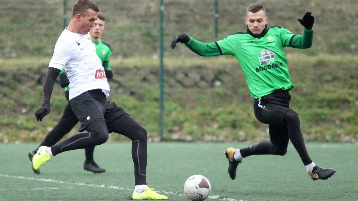 Ropski już strzela dla Motoru, Grunt ponownie w KSZO