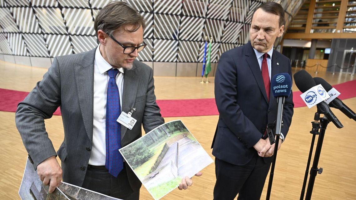 Rosjanie zdewastowali pomnik zamordowanych polskich jeńców w Miednoje