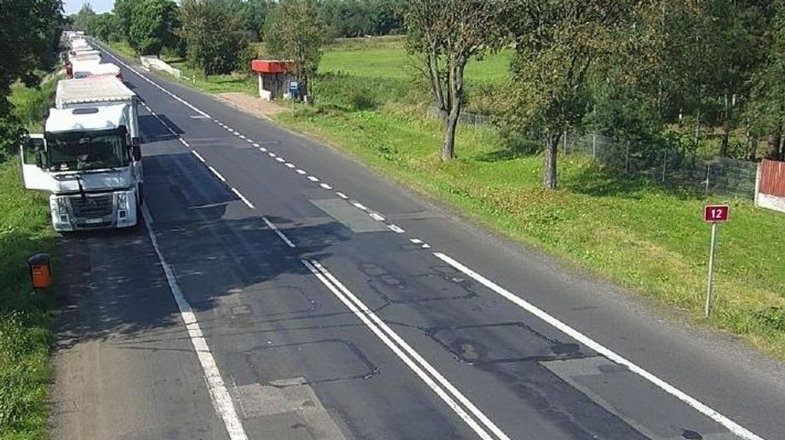 Rosną kolejki na granicach. 580 ciężarówek czeka w Dorohusku