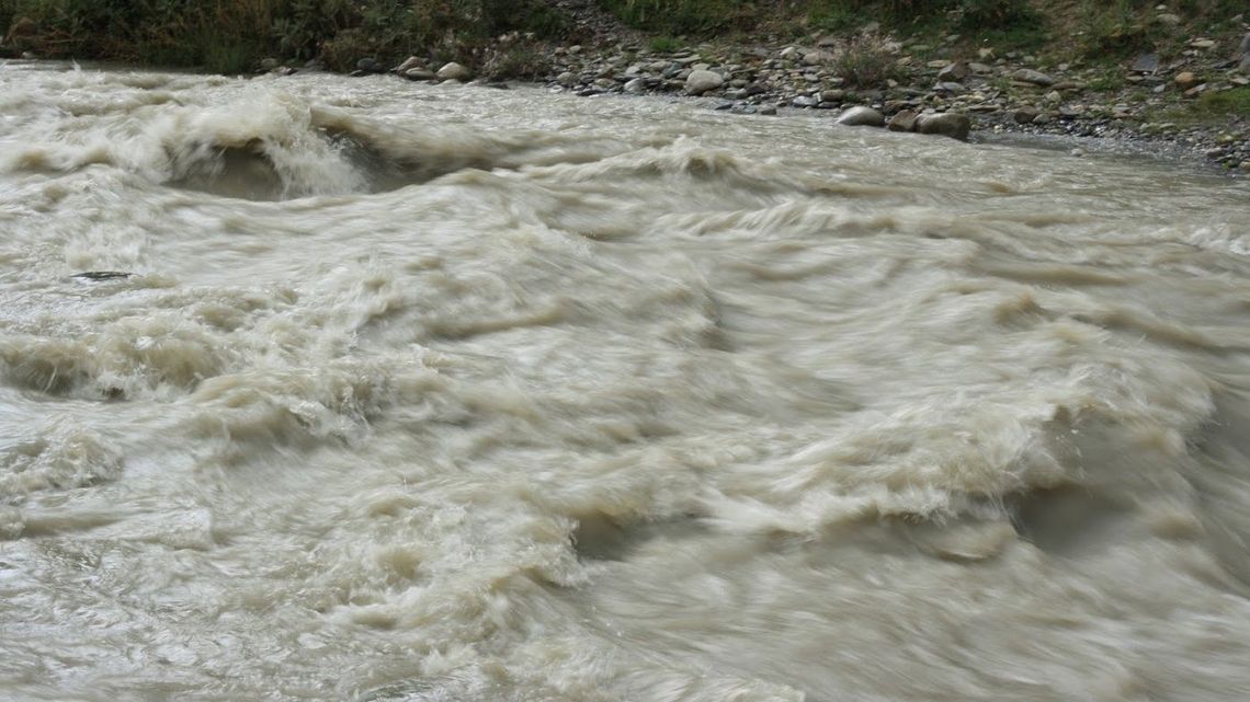 Rośnie poziom wody w rzekach w Lubelskiem. Ostrzeżenie IMGW