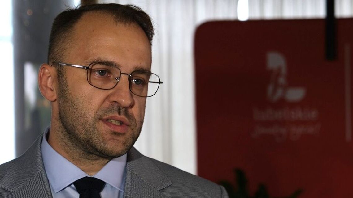 Roszady przy Grottgera 4. Wicemarszałek ściągnął na dyrektorski stołek współpracownika z poprzedniej pracy