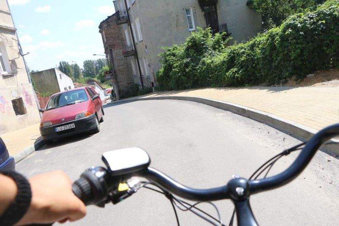 Rowerzyści chcą zmian w ruchu wokół Narutowicza. Ratusz: "Raczej ich nie będzie" Rowerzyści chcą zmian w ruchu wokół Narutowicza. Ratusz: "Raczej ich nie będzie"