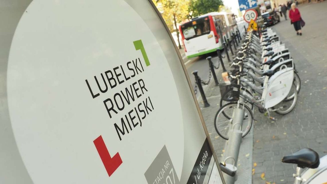 Rowerzyści prosili o zmiany, ale miasto nie przeniesie miejskich rowerów Rowerzyści prosili o zmiany, ale miasto nie przeniesie miejskich rowerów