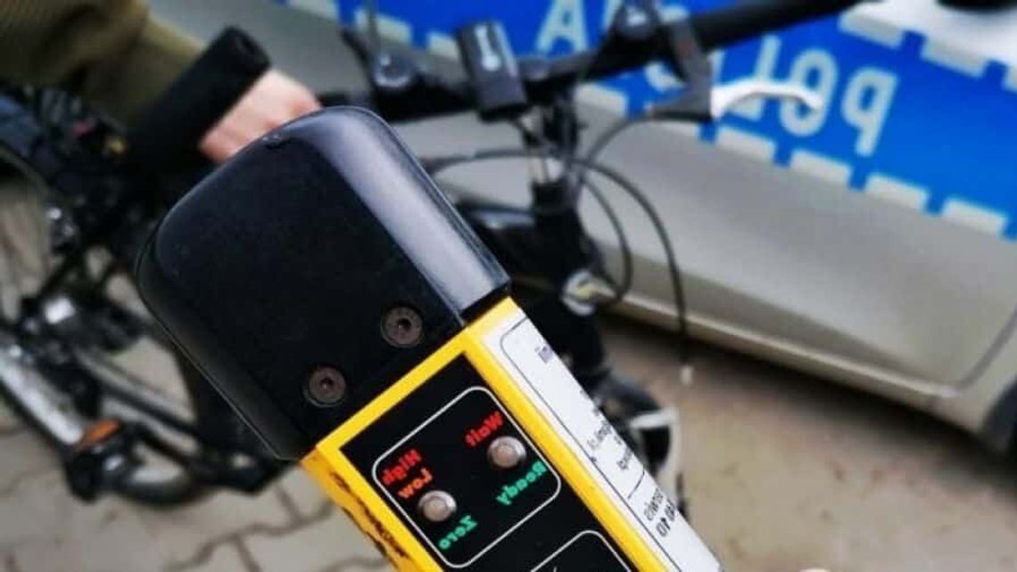 Rowerzysta z 3 promilami spowodował kolizję i awanturował się z kierowcą Rowerzysta z 3 promilami spowodował kolizję i awanturował się z kierowcą