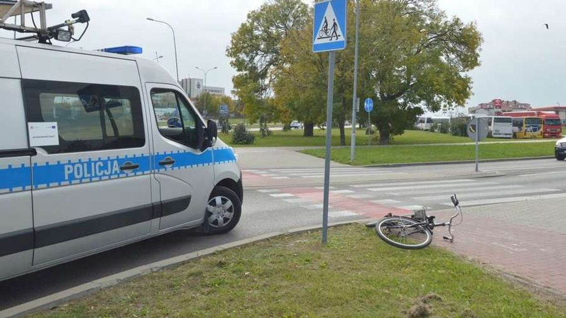 Rowerzystka potrącona przez samochód. Trafiła do szpitala