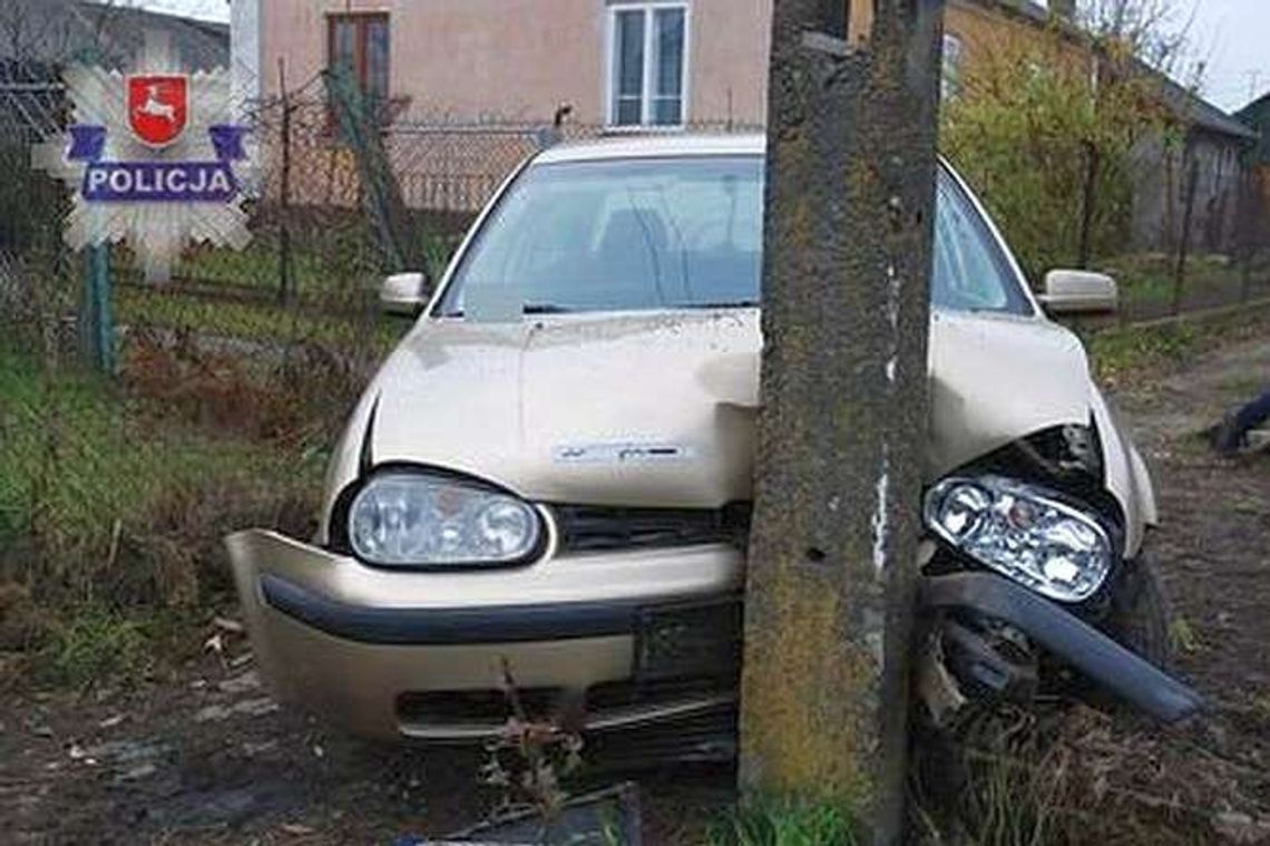 Rozbił na latarni kradziony samochód