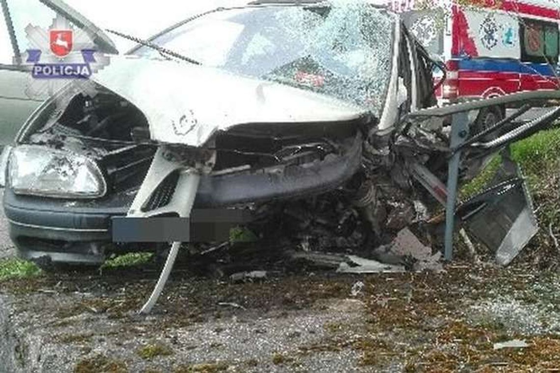 Rozbił samochód na betonowym przepuście. Trafił do szpitala