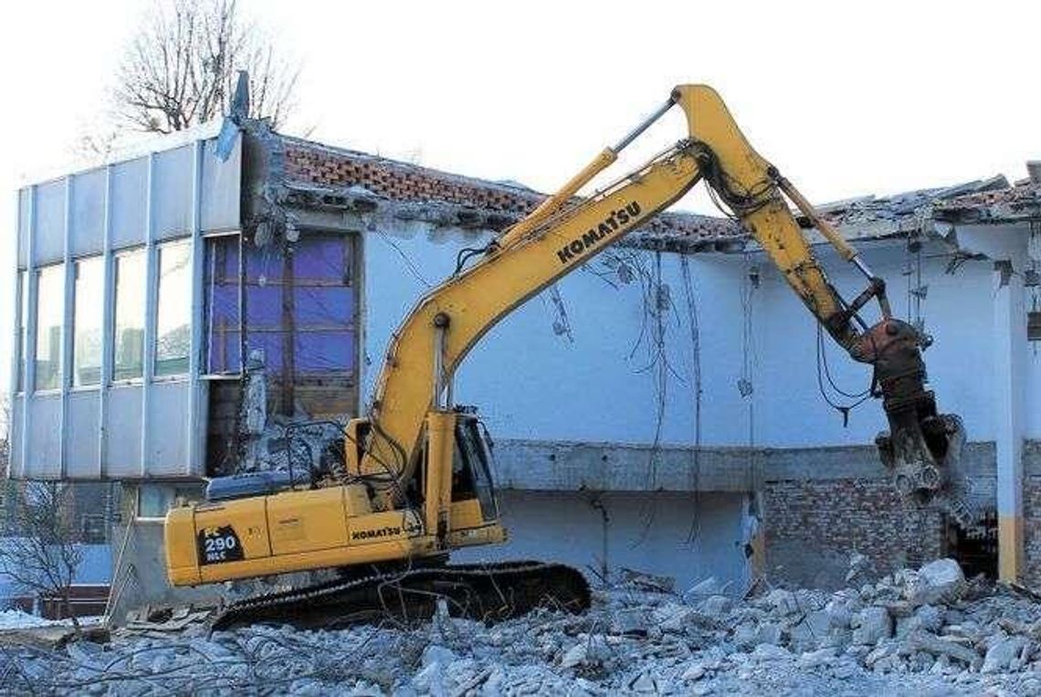 Rozbiórka Domu Chemika już trwa. Czy decyzja ministra wstrzyma przebudowę?