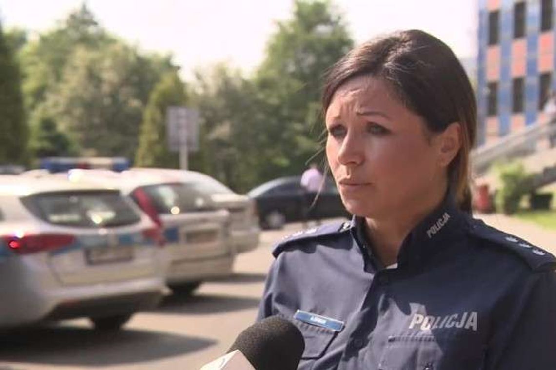 Rozbitą butelką pociął twarz 18- i 24-latki. Policja szuka napastnika