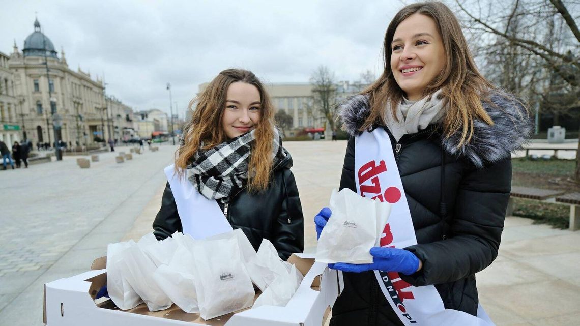 Rozdaliśmy pączki mieszkańcom Lublina Rozdaliśmy pączki mieszkańcom Lublina