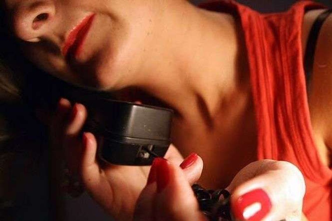 Rozdzwoniły się telefony stacjonarne. Uważaj, to oszuści!