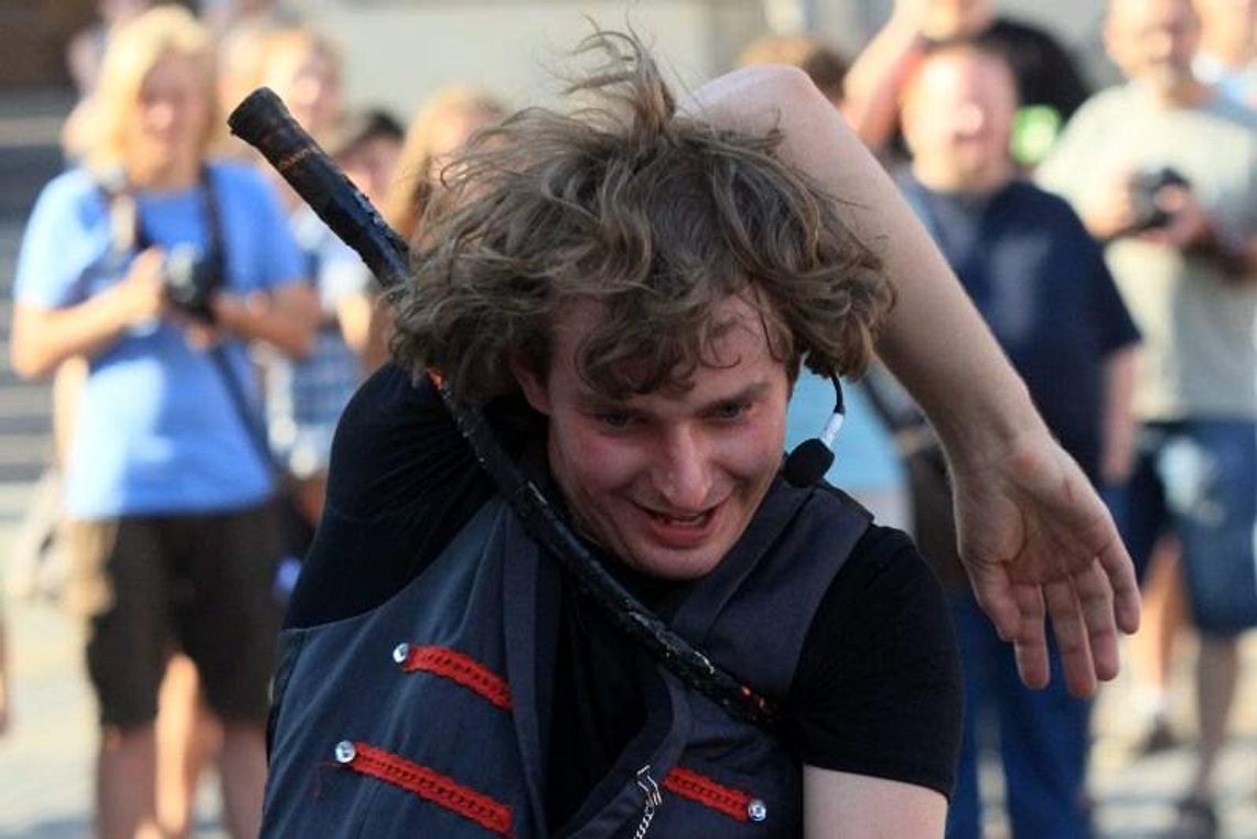 Rozpoczął się Carnaval Sztuk-Mistrzów 2012 (zdjęcia) Rozpoczął się Carnaval Sztuk-Mistrzów 2012 (zdjęcia)