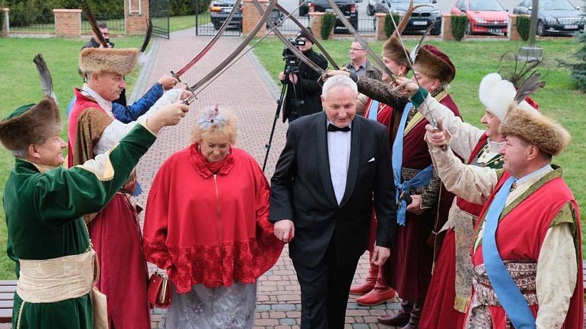 Rubinowe gody Anny i Kazimierza Gajków. Odnowili przysięgę małżeńską [ZDJĘCIA]