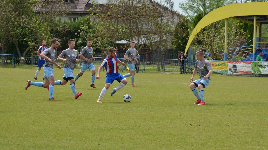 Ruch Izbica – Orzeł Srebrzyszcze 2:1. Grała Keeza chełmska klasa okręgowa Ruch Izbica – Orzeł Srebrzyszcze 2:1. Grała Keeza chełmska klasa okręgowa