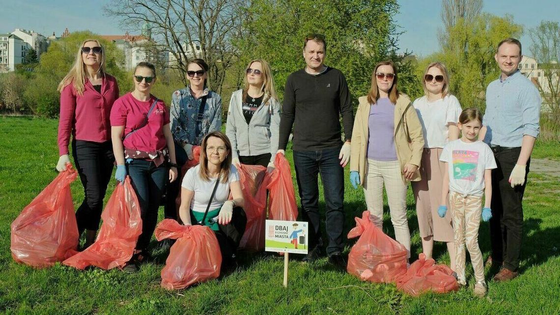 Rusałka w końcu posprzątana. Trzeba było do tego Dnia Ziemi. Zdjęcia