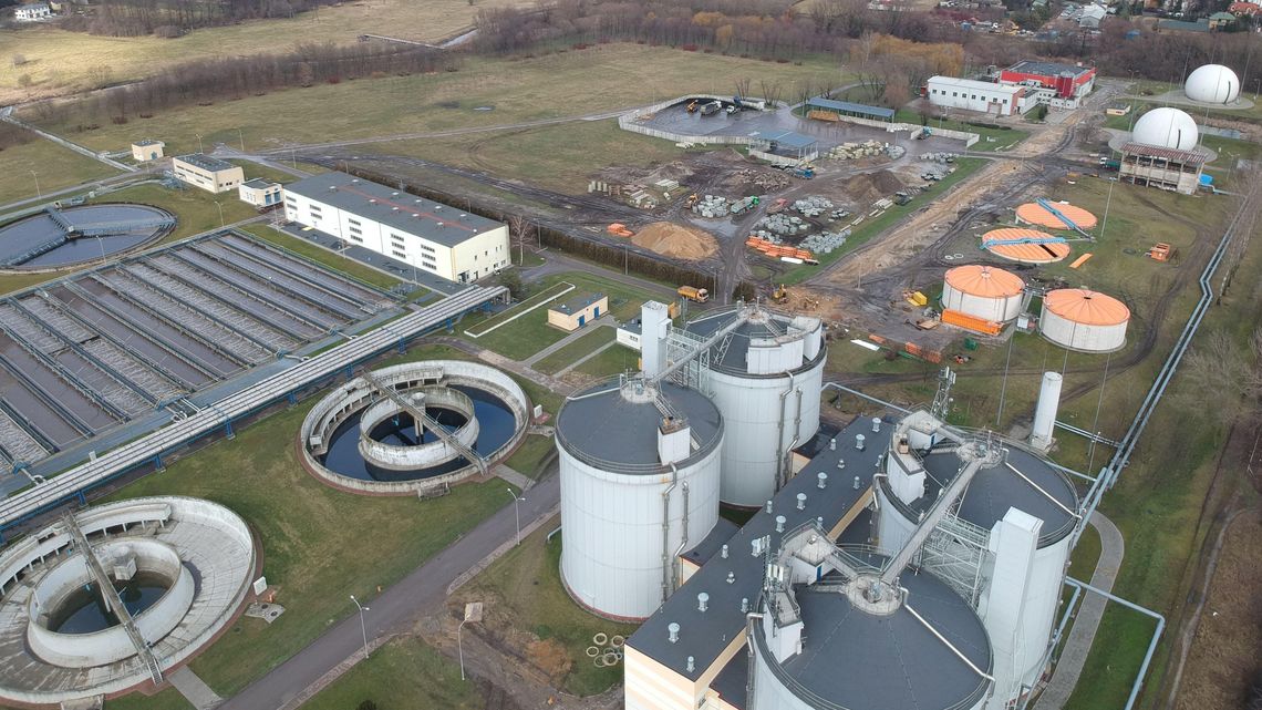 Rusza budowa elektrowni słonecznej. W przyszłości ma zasilać oczyszczalnię ścieków na Hajdowie Rusza budowa elektrowni słonecznej. W przyszłości ma zasilać oczyszczalnię ścieków na Hajdowie