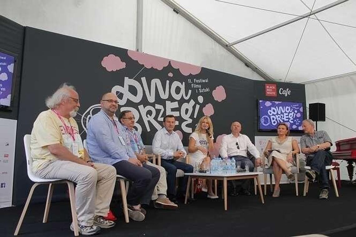 Ruszył festiwal "Dwa Brzegi". Wśród gości Jerzy Stuhr, Agnieszka Holland i Borys Szyc Ruszył festiwal "Dwa Brzegi". Wśród gości Jerzy Stuhr, Agnieszka Holland i Borys Szyc