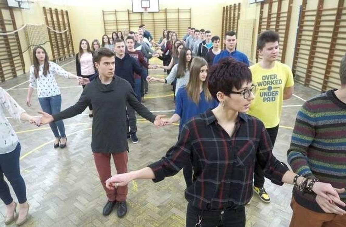 Ruszył sezon studniówkowy. Kto będzie się bawił w ten weekend?