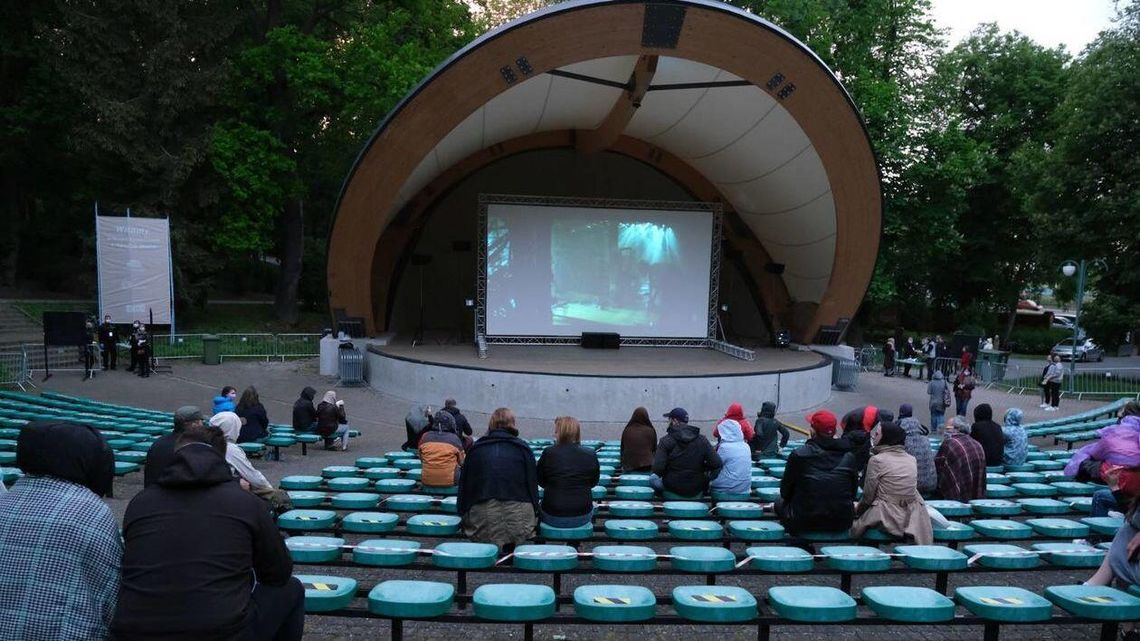 Ruszyło kino w Muszli Ogrodu Saskiego. Kolejny seans w sobotę