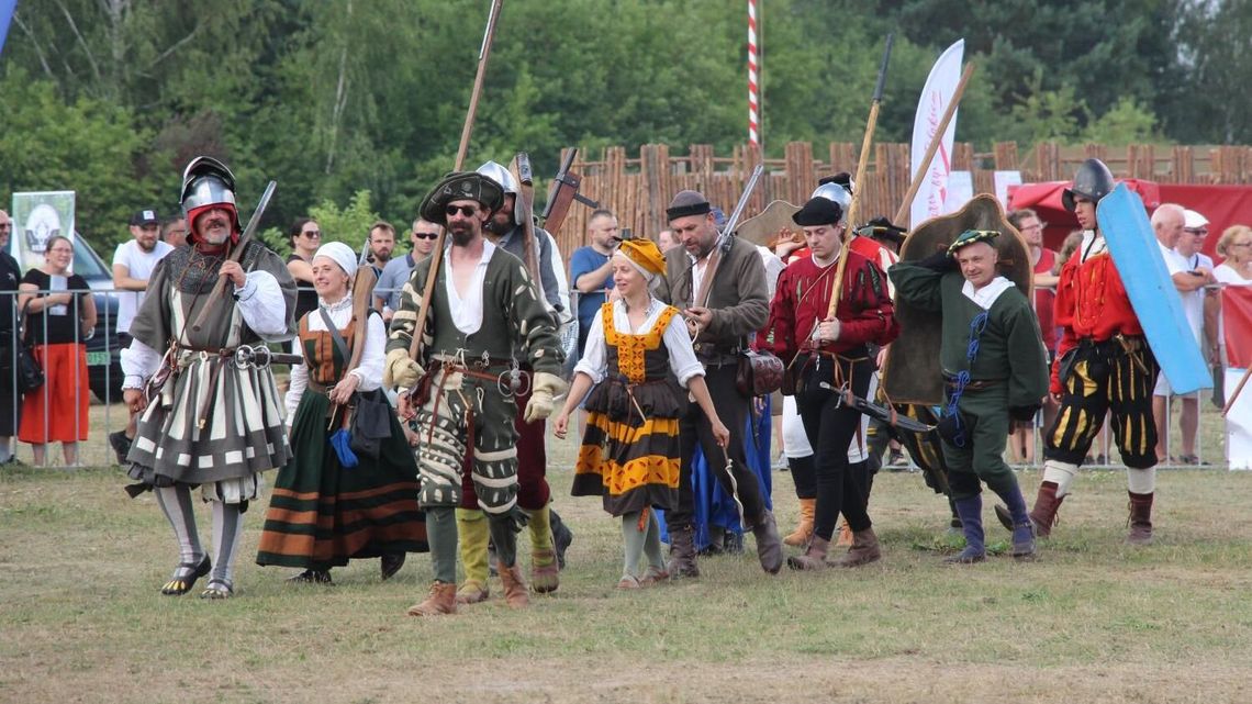 Rycerze, żołnierze, woje i ułani, czyli Festiwal Oręża Polskiego Rycerze, żołnierze, woje i ułani, czyli Festiwal Oręża Polskiego