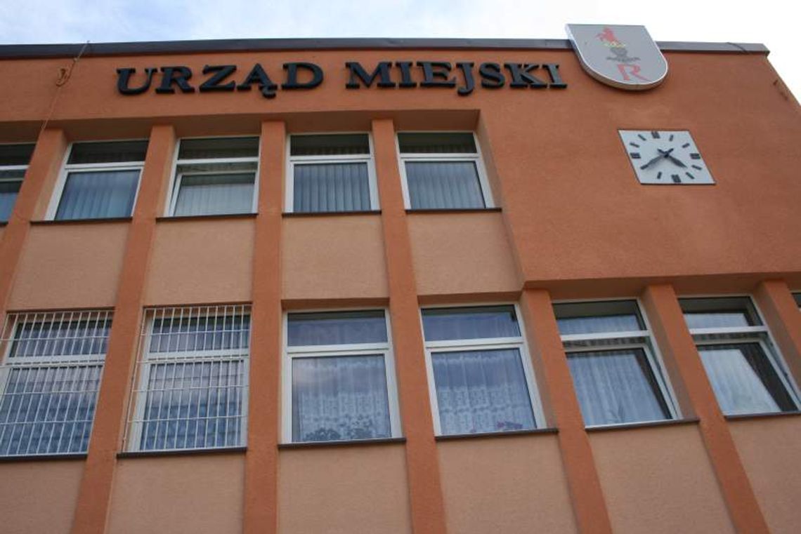 Rycka sprawiedliwość, czyli zwolniony urzędnik kontra burmistrz