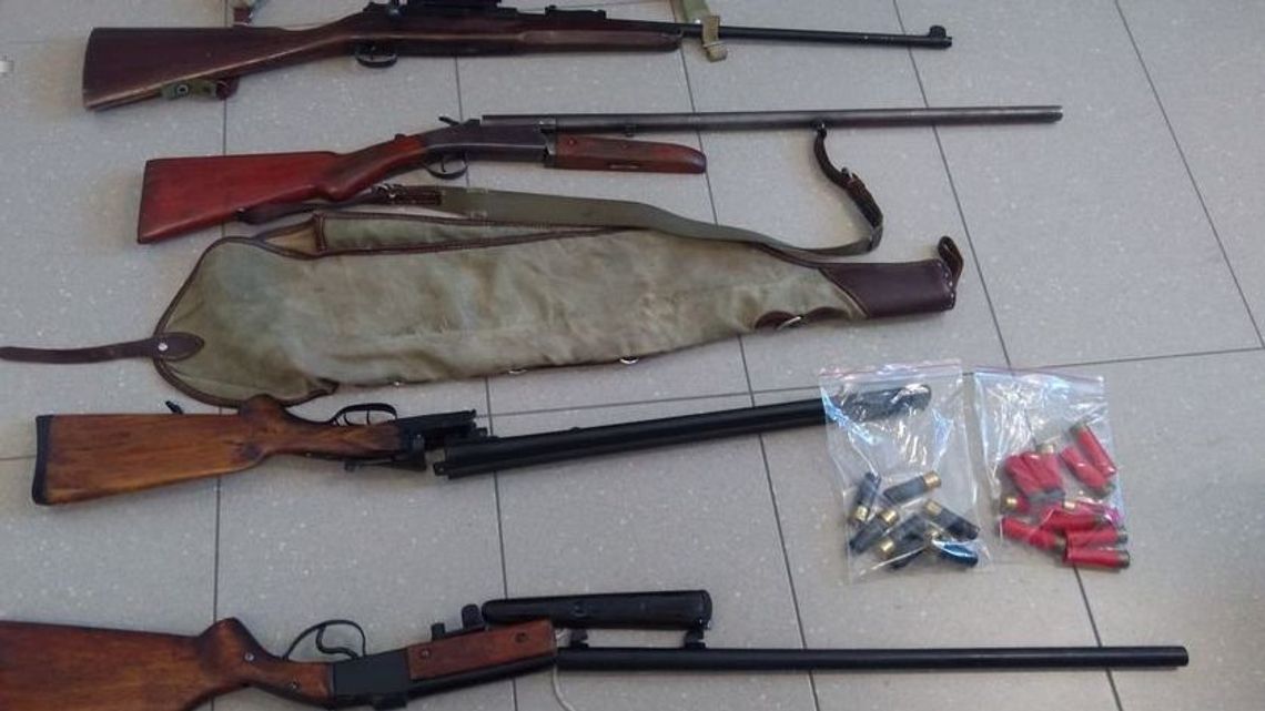 Ryki. Do domowego arsenału doprowadził pies