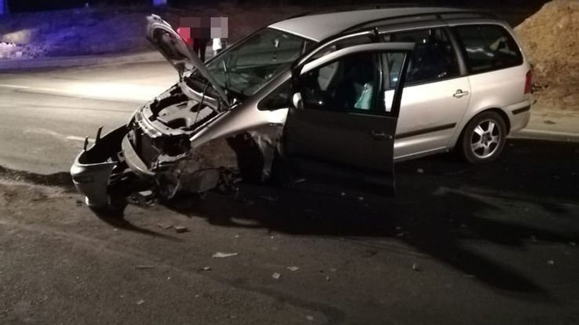 Ryki: Wypadek na DK17. Zawracał uderzyło w niego renault