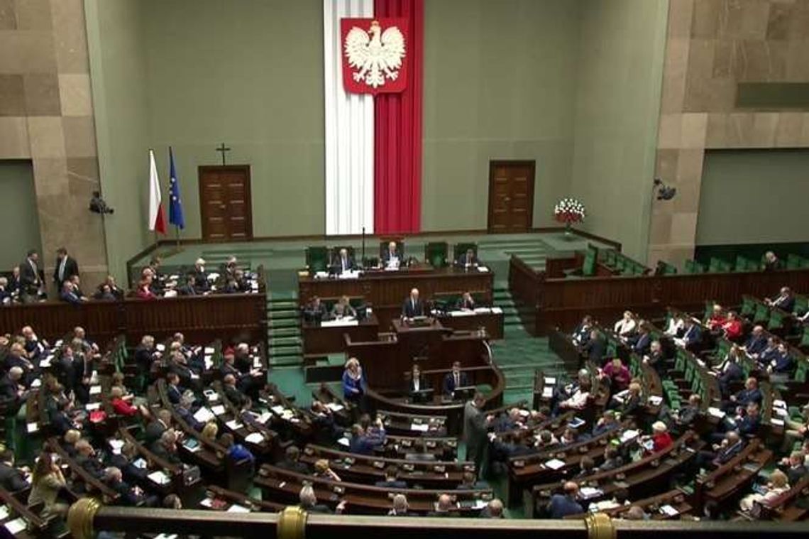 Rząd PiS ocenia rząd PO-PSL. A jaką ty wystawiłbyś ocenę politykom? Zagłosuj