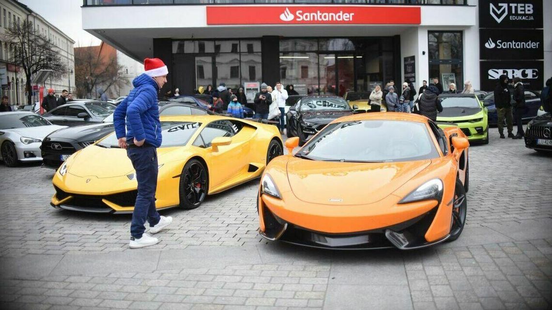 Rzadki widok w Lublinie. McLaren i Lamborghini na ulicach [zdjęcia]