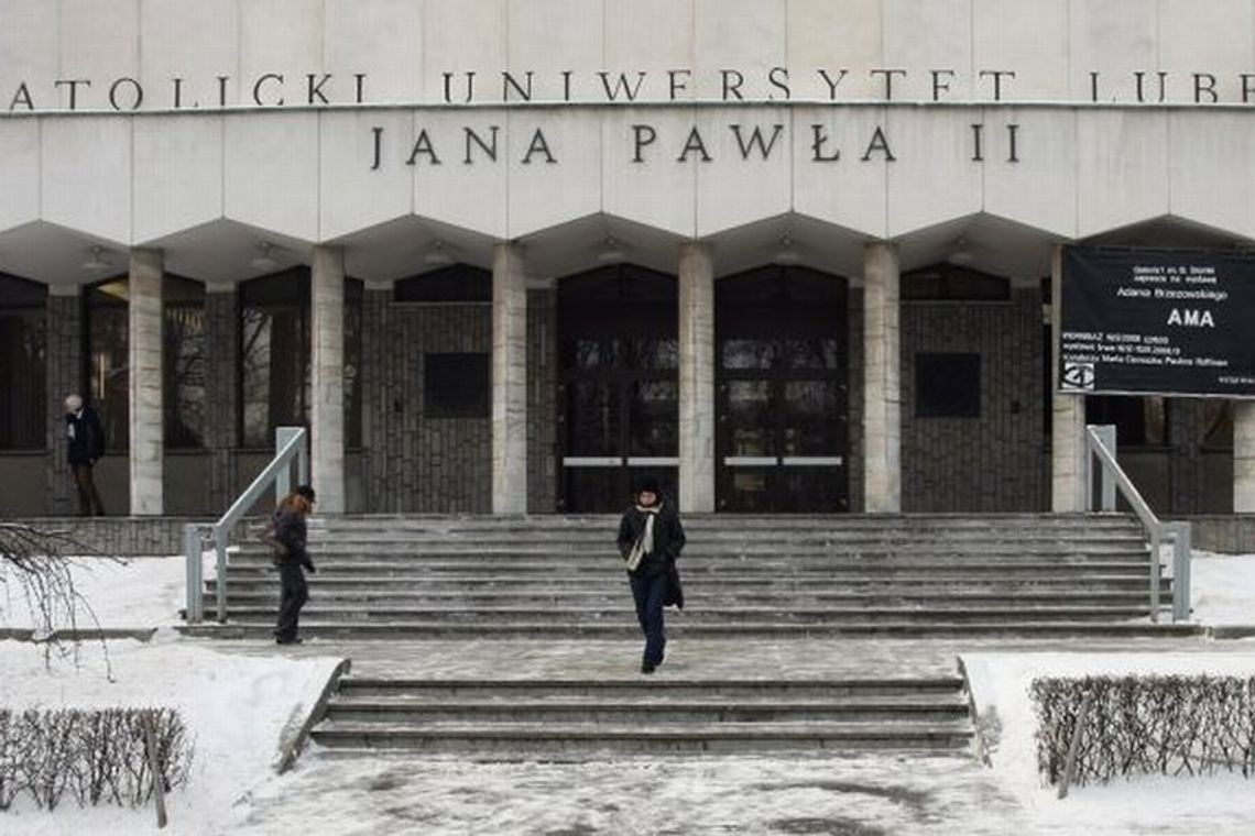 Rzecznik dyscyplinarny KUL zajmie się sprawą byłych dziennikarzy Radia Centrum Rzecznik dyscyplinarny KUL zajmie się sprawą byłych dziennikarzy Radia Centrum