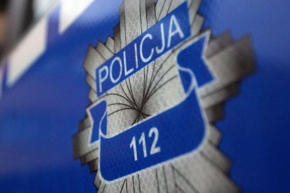 Rzucali petardy. Spalili styropian i materiały budowlane Rzucali petardy. Spalili styropian i materiały budowlane