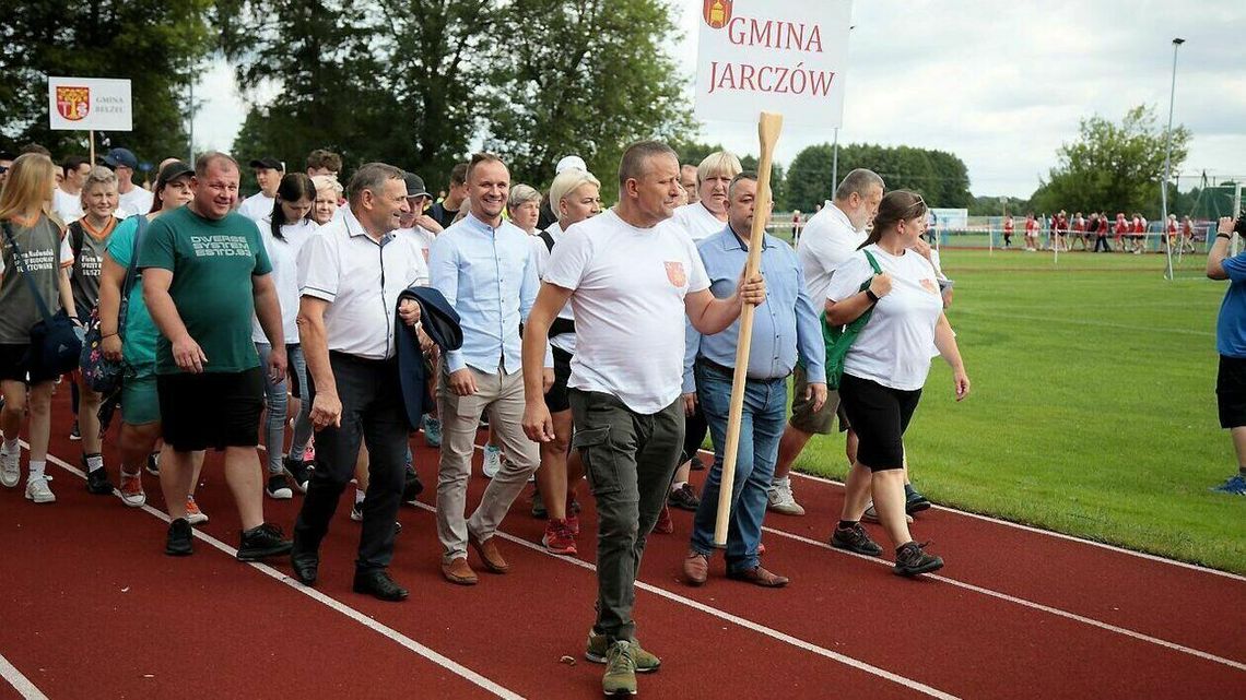 Rzucali podkową i doili sztuczną krowę, czyli igrzyska w Bełżycach