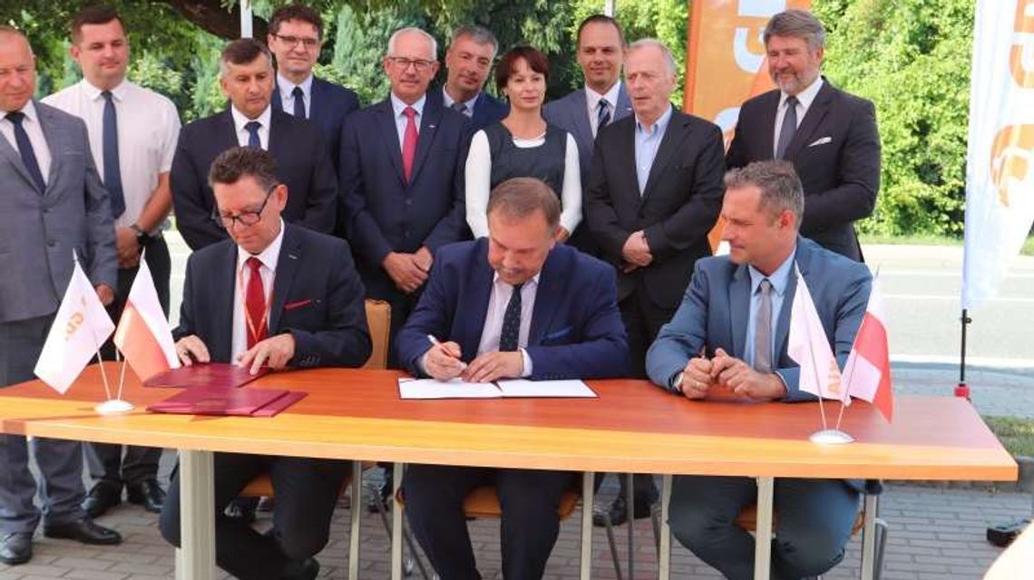 S19. Podpisano umowę na kolejny odcinek drogi Rzeszów-Lublin S19. Podpisano umowę na kolejny odcinek drogi Rzeszów-Lublin