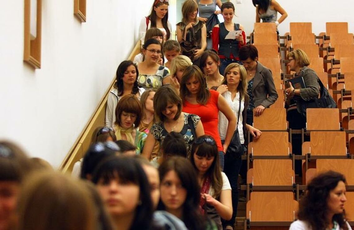 Są jeszcze wolne miejsca na studiach dziennych w Lublinie 2012/2013 Są jeszcze wolne miejsca na studiach dziennych w Lublinie 2012/2013