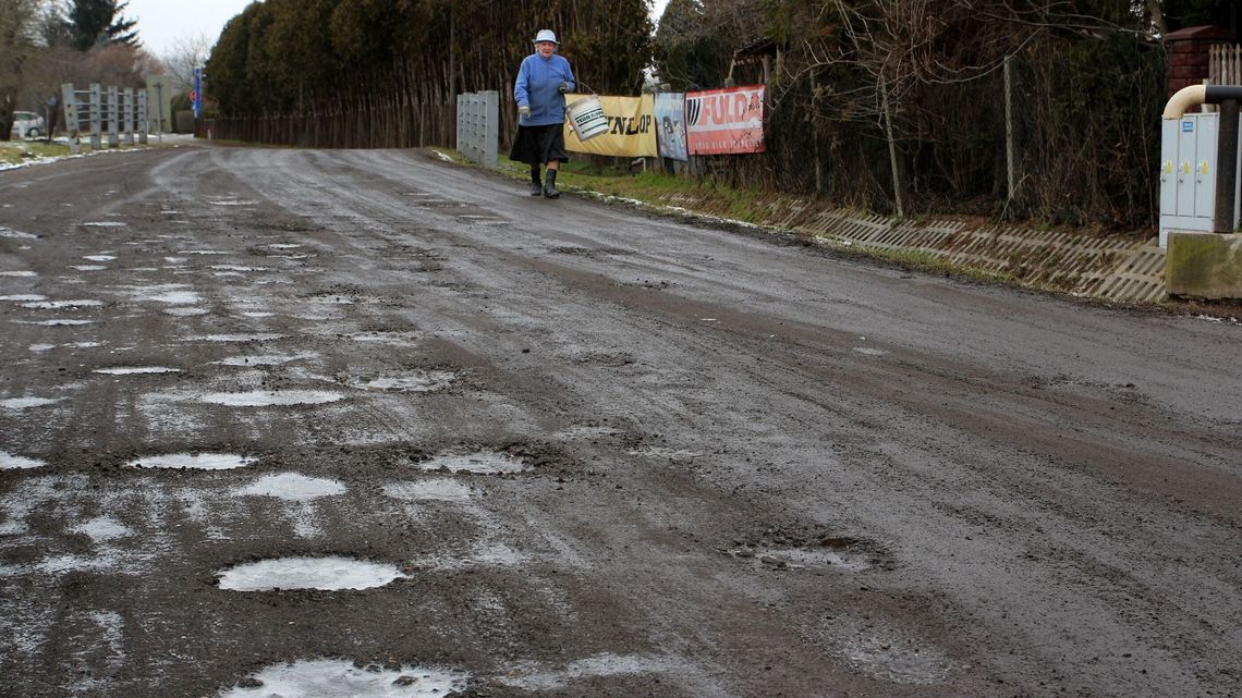 Są pieniądze na 10 dróg w powiecie puławskim