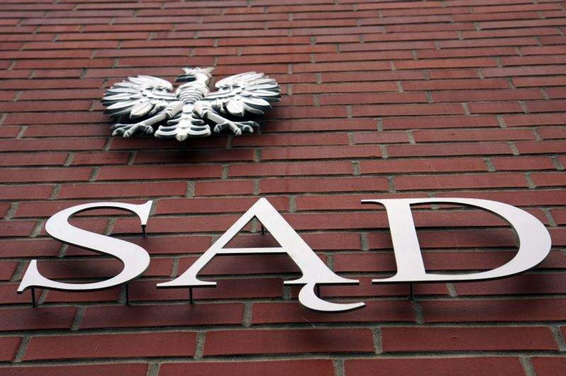 Sąd wypuścił furiata. Zabił żonę, a później się powiesił