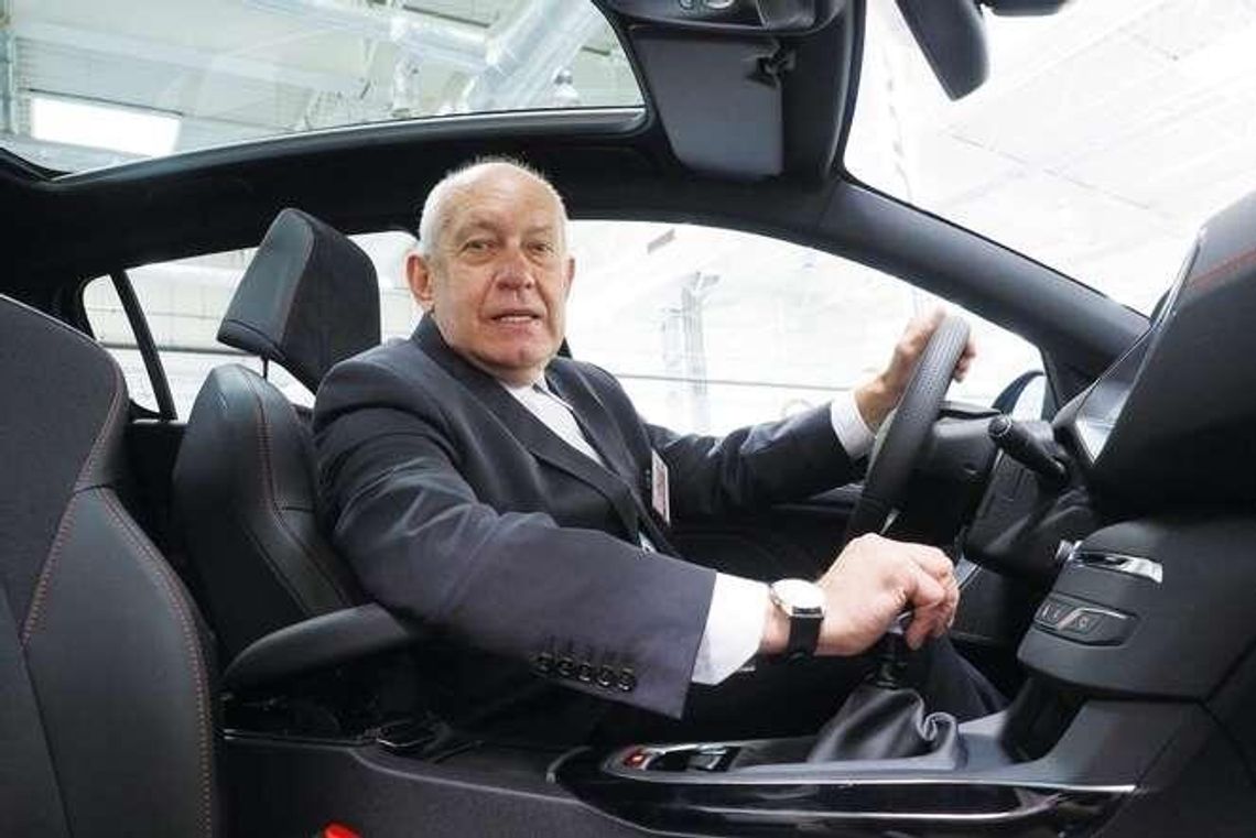 Salon Peugeota zlikwidowany po 20 latach. "To nie przez kłopoty finansowe"
