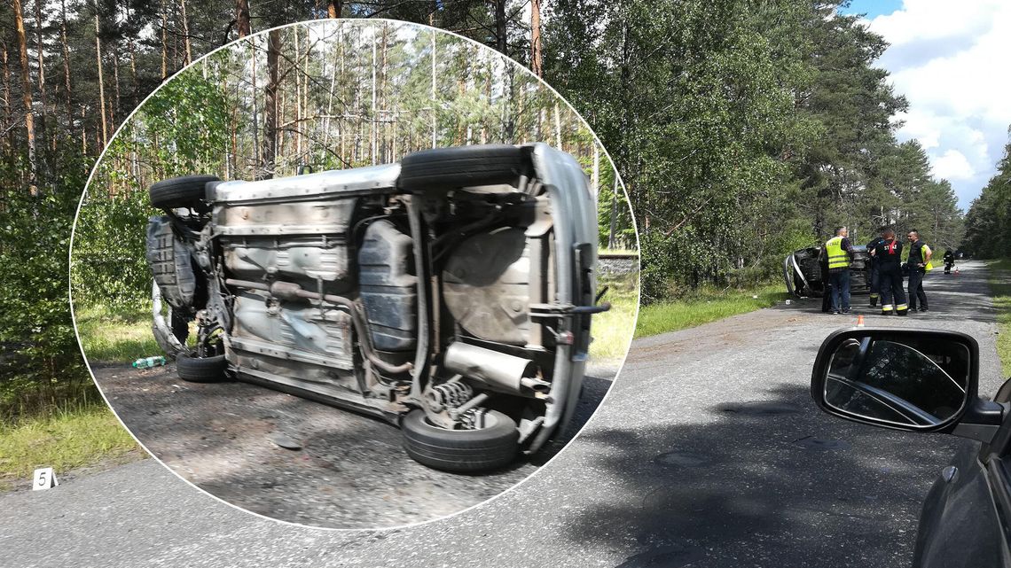 Samochód uderzył w drzewo i przewrócił się na bok. Kierowca w szpitalu