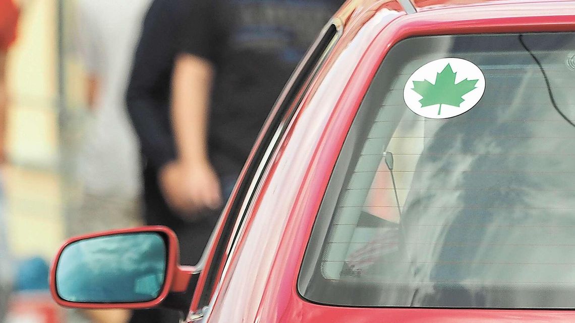 Samochodem bez prawa jazdy, ale pod okiem rodzica. Czy ten pomysł sprawdzi się w Polsce?